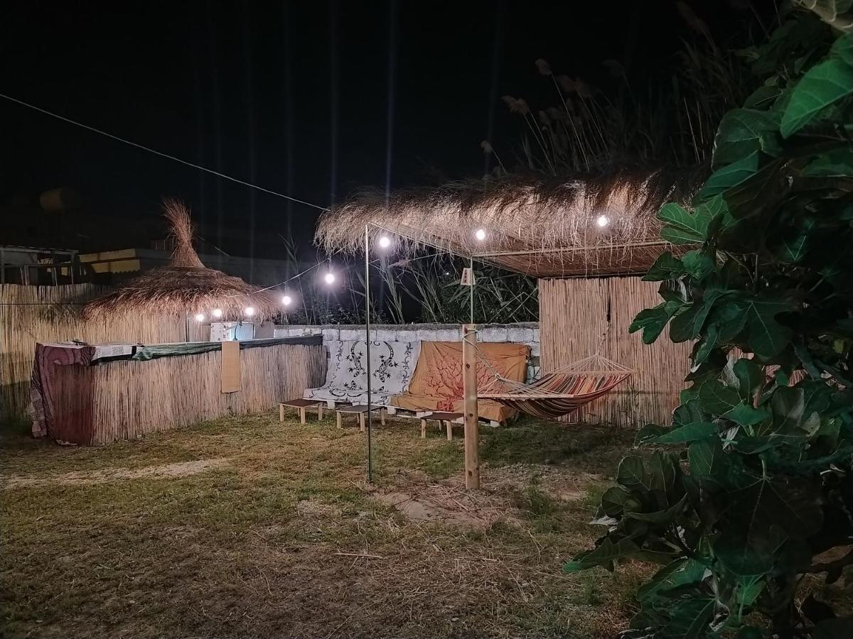 Pinegroove Hostel Vlora Exteriör bild