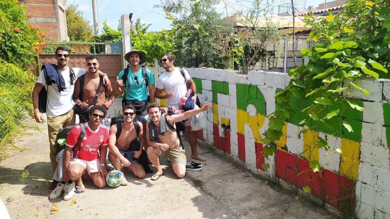 Pinegroove Hostel Vlora Exteriör bild